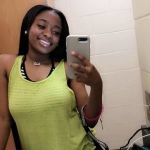 Meet your Posher, Brittany